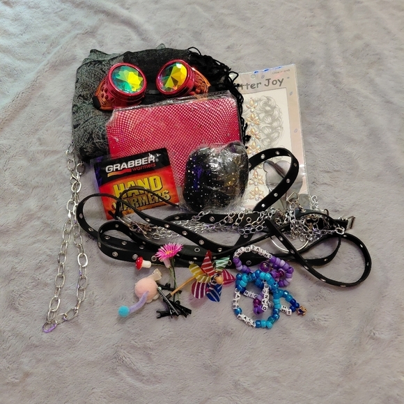 Scummy Bears X Sullivan King Bodysuit Rave Festival Acessories Bundle Size Large - Picture 2 of 10